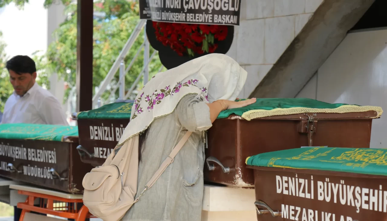 Denizli’de aile katliamı! Polis, eşi ve 2 çocuğunu uykuda öldürüp intihar etti