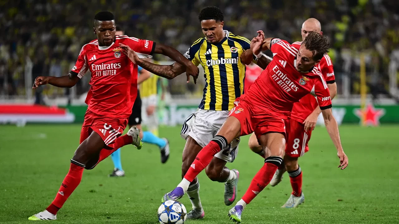 Fenerbahçe, Benfica deplasmanında UEFA Şampiyonlar Ligi biletini arıyor