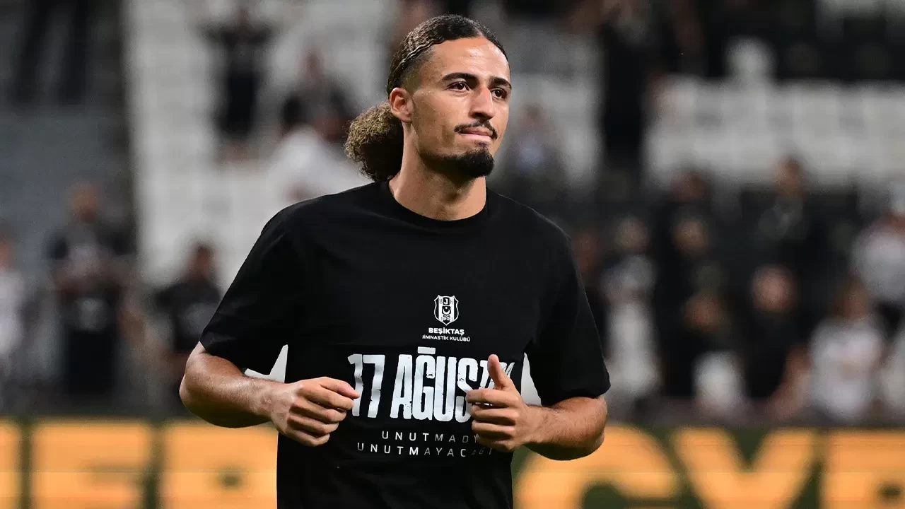 Beşiktaş’ın yeni transferi Taylan Bulut: "Taraftarlarımız için her şeyimi vereceğim"