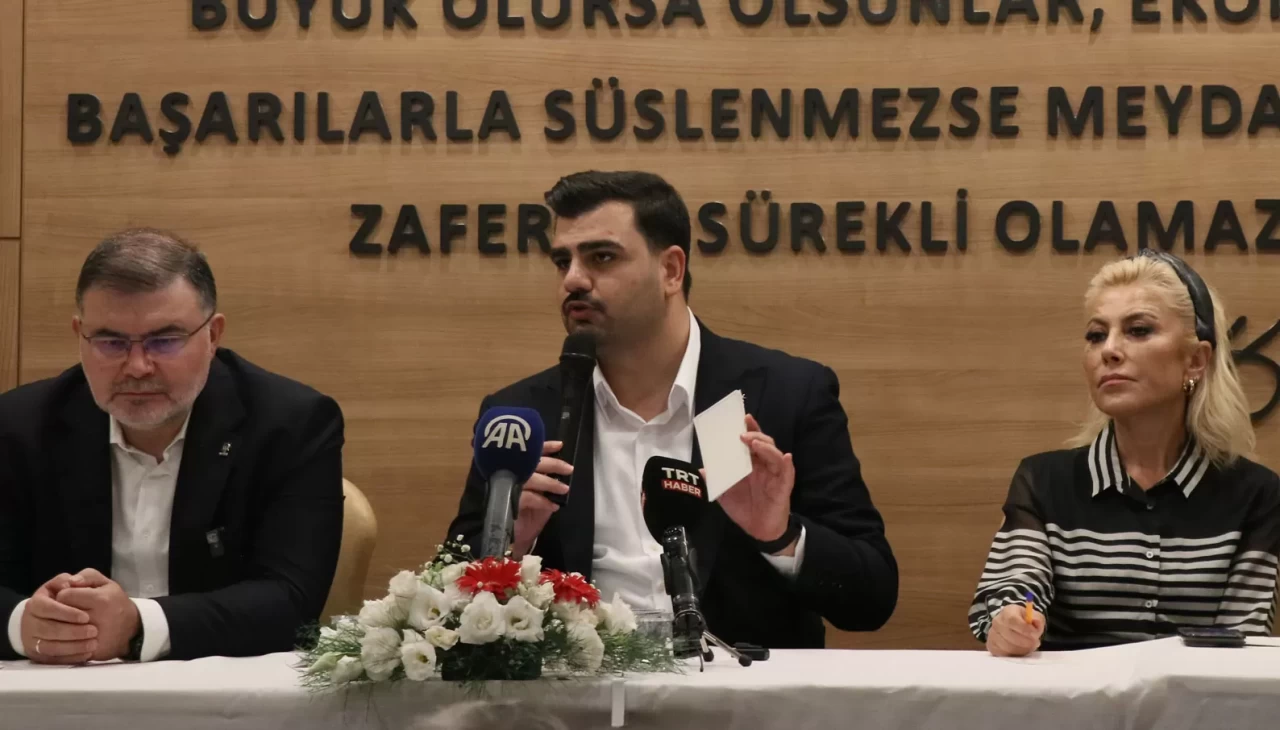 AK Parti Genel Sekreteri İnan'dan sert eleştiri: Ana muhalefet partisinin başında bir siyasi rehine var
