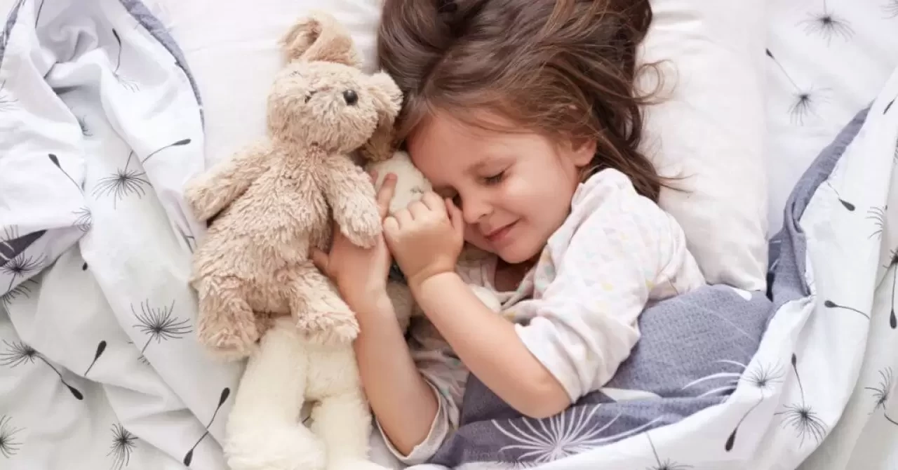 Çocuklarda Uyku Düzeni: 2026’da Yeni Araştırmalar ve Uygulamalar