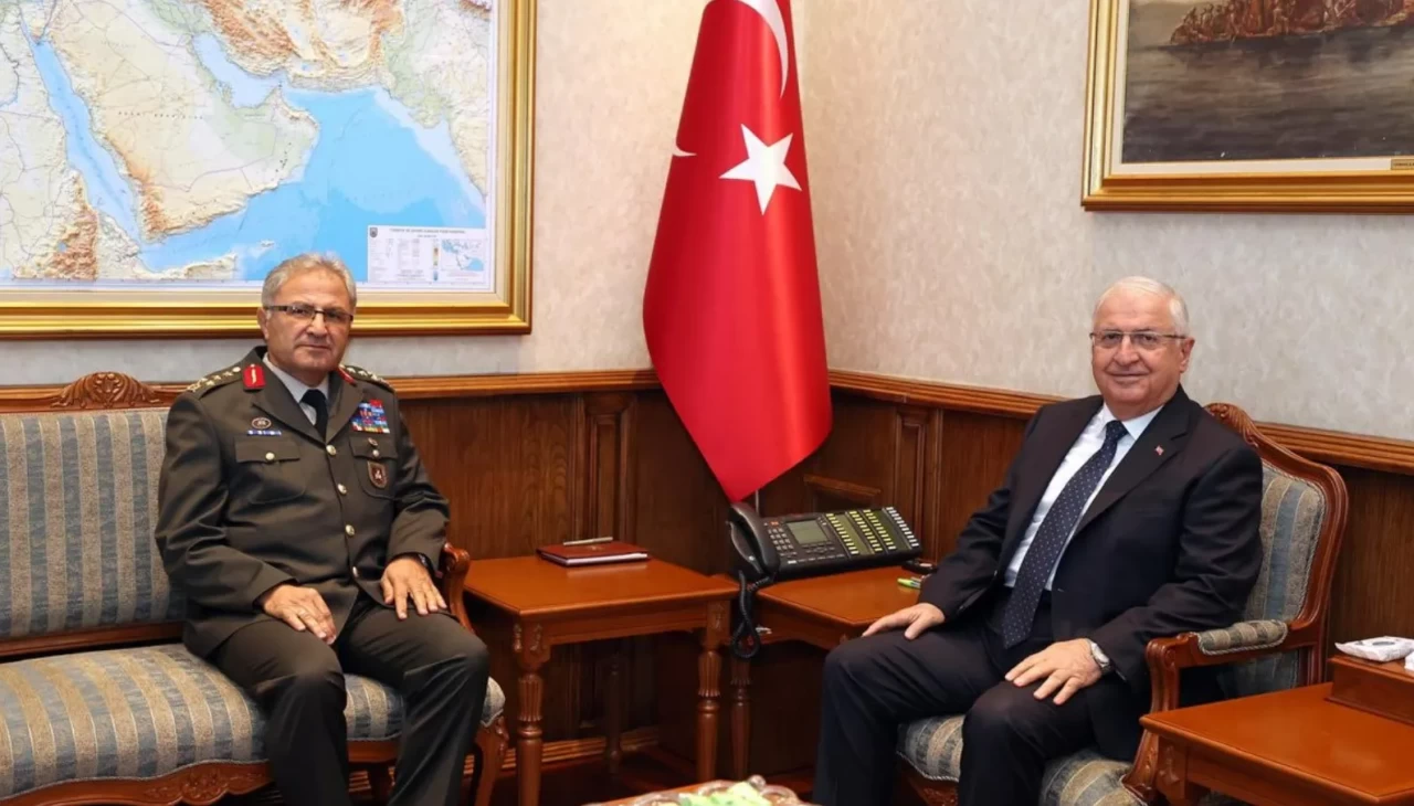 Bakan Güler, Kara Kuvvetleri Komutanlığına atanan Tokel’i kabul etti