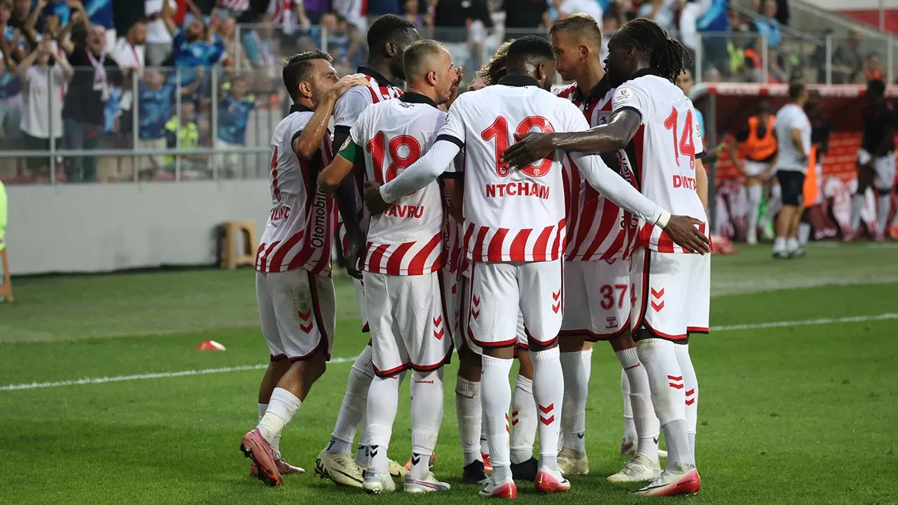 Samsunspor, evinde galibiyetle başladı | Samsunspor 2-1 Gençlerbirliği