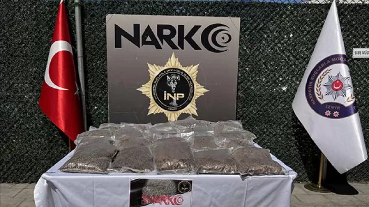 İzmir'de uyuşturucu operasyonu! 133 şüpheli tutuklandı