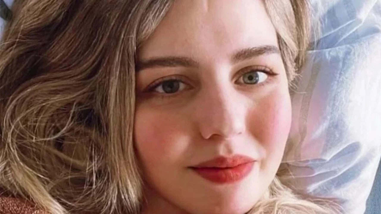 Evre Başak Clarke evli mi eşi Philip Clarke kim?