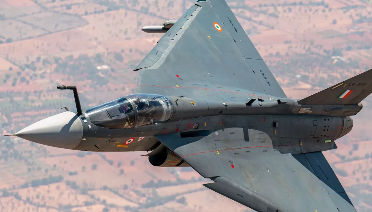 Hindistan savunmada atağa geçti! Yerli savaş uçağı üretecekler