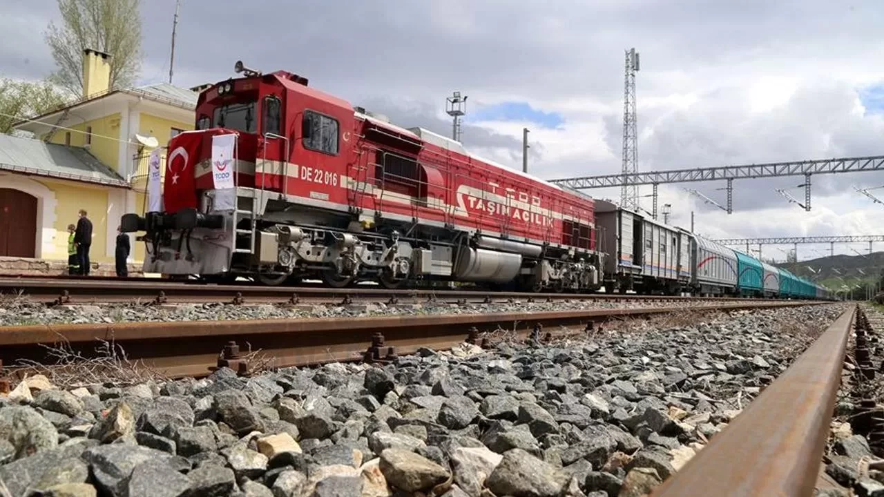 Demir yolu ihracatında rekor taşımacılık! 6,6 milyon ton yük sınırları aştı