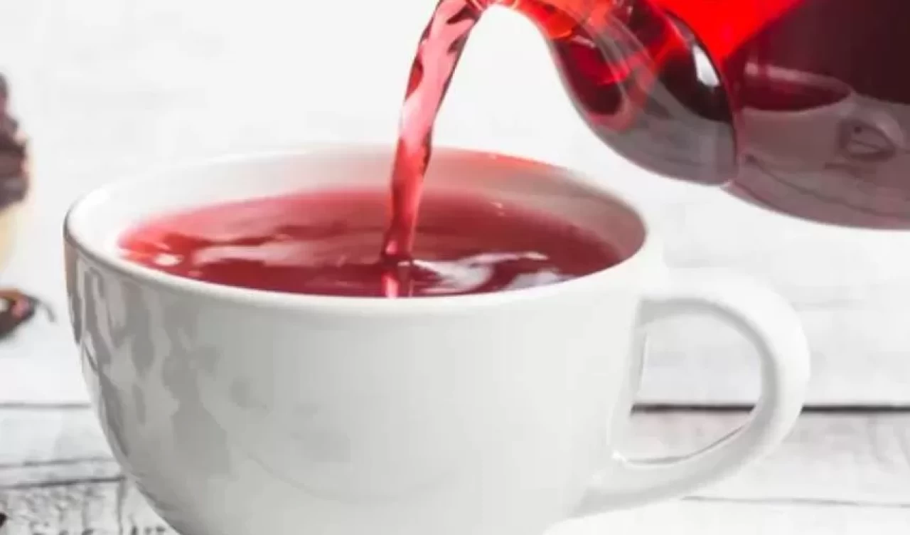 Hibiskus çayı ile 7 günlük detoks listesi! Vücudunuzu arındırın