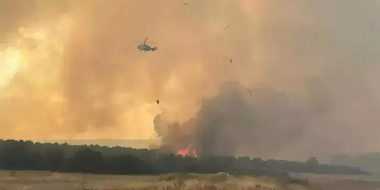 Çanakkale'de çıkan yangın hava trafiğini de etkiledi: Çanakkale Havalimanı uçuşlara kapatıldı
