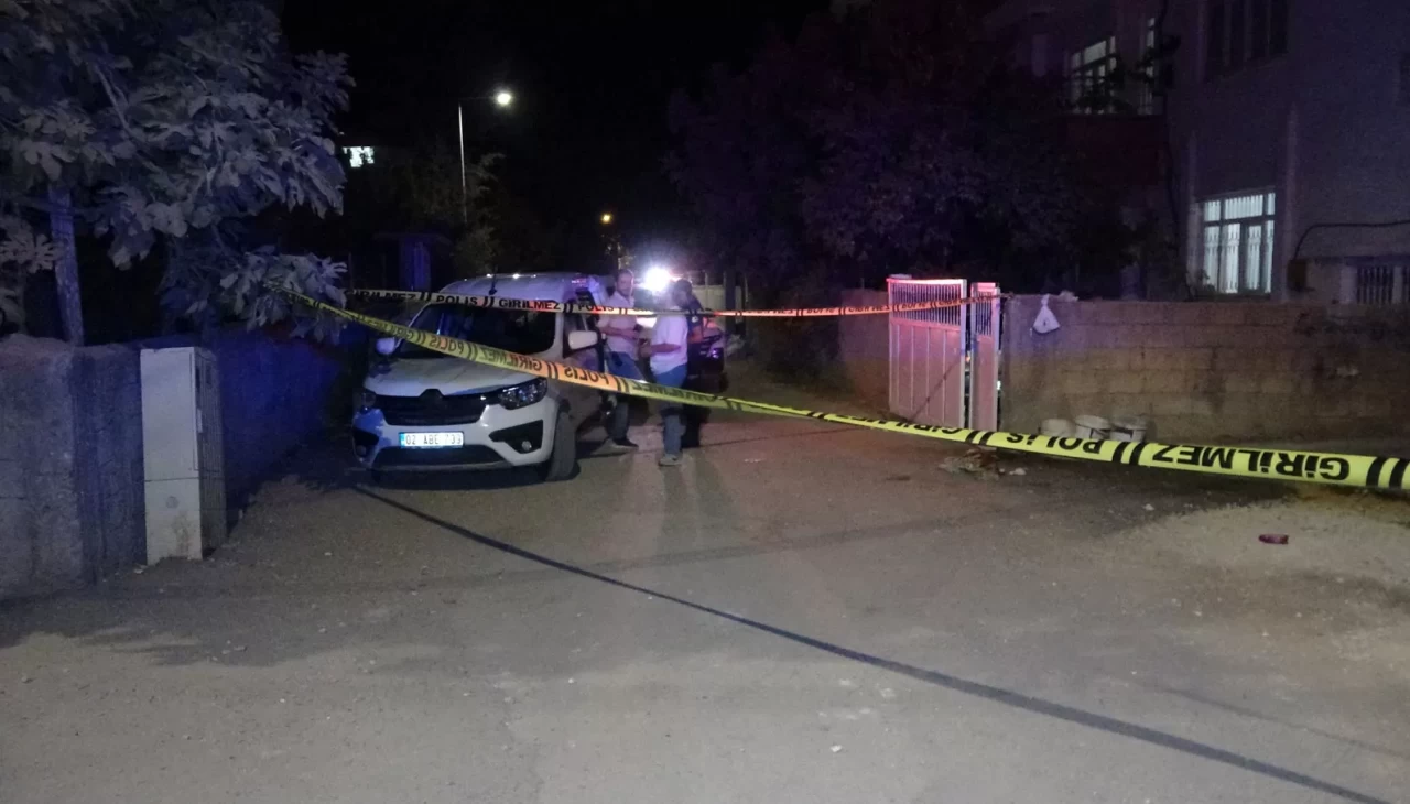 Adıyaman’da 12 yaşındaki çocuk annesini kurtarmak için babasını bıçakladı