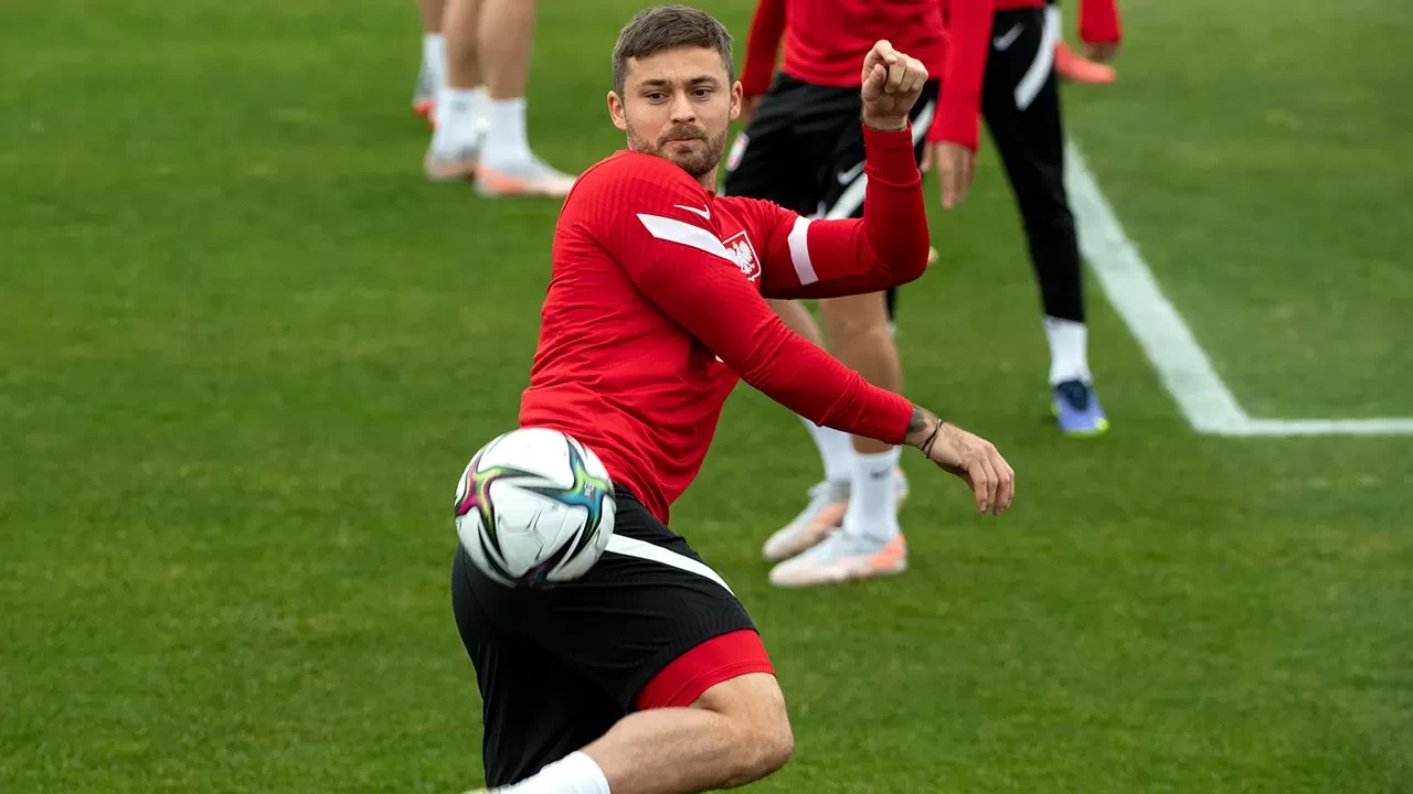 Kocaelispor, Karol Linetty ile anlaştı; Can Keleş transferi de gündemde