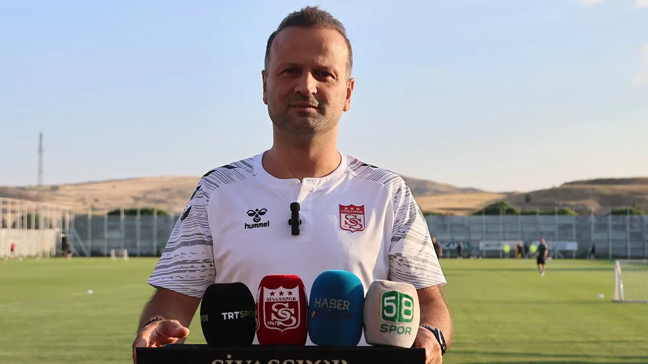 Sivasspor’da Osman Zeki Korkmaz’dan taraftara gurur sözü