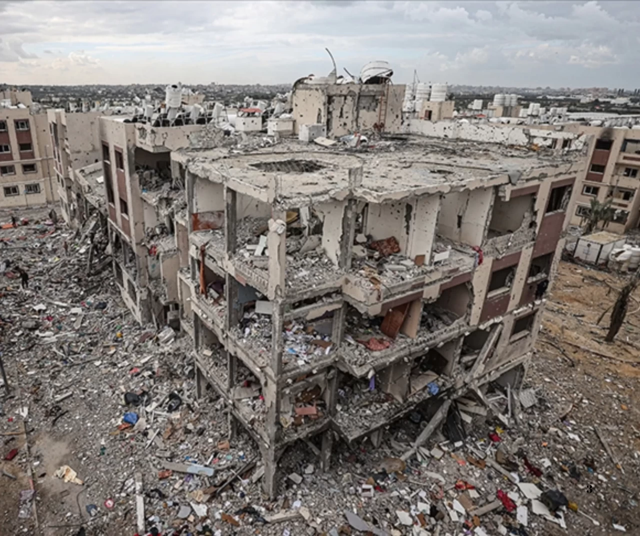 Yardım atılan uçaktan çekilen görüntü Gazze'deki yıkımı gözler önüne seriyor