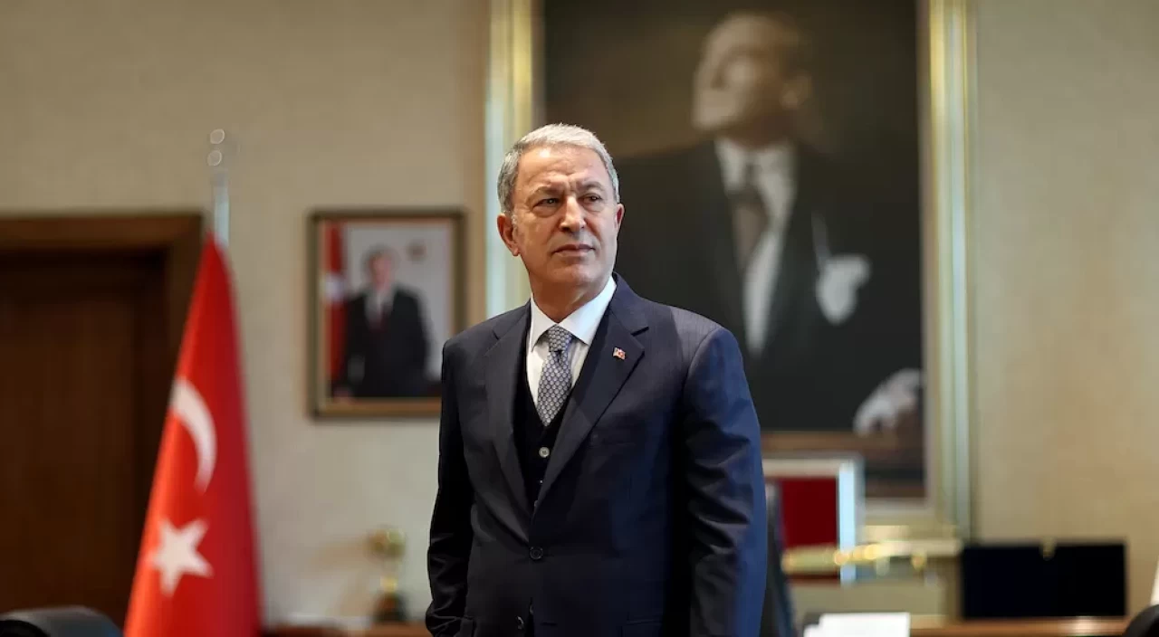 Hulusi Akar’dan “Terörsüz Türkiye” mesajı: İstikbalimizi tehlikeye atacak hiçbir adımın yeri yoktur
