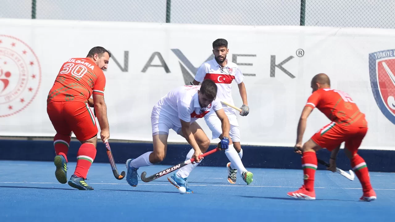 Açık Alan Hokeyi Avrupa Şampiyonası’nda Türkiye’den Bulgaristan’a farklı galibiyet