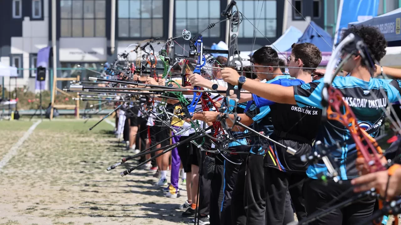 Konya’da İller Arası Okçuluk Turnuvası’na 45 şehirden 561 sporcu katıldı