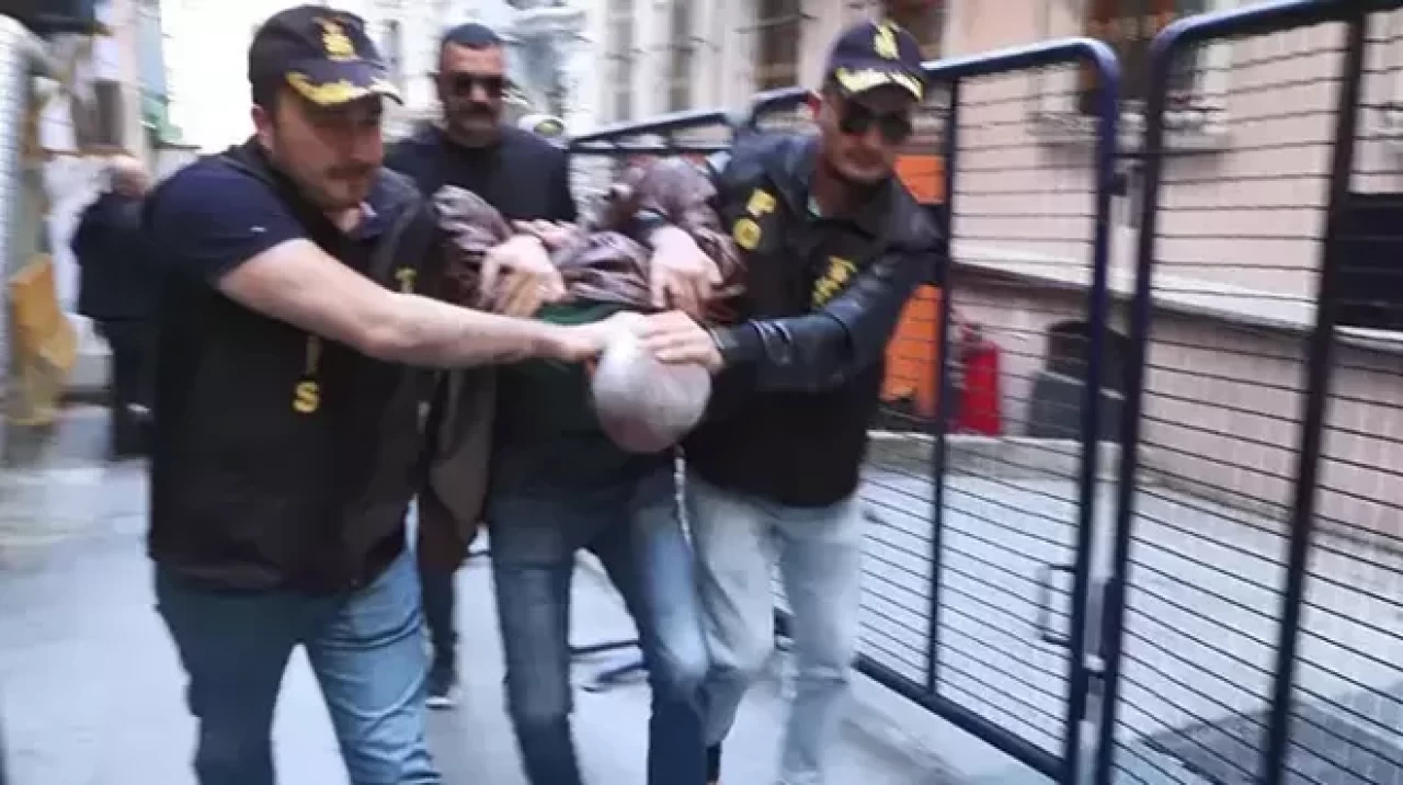 Özgür Özel'e saldırı davası ertelendi: Yeni duruşma 4 Eylül'de...