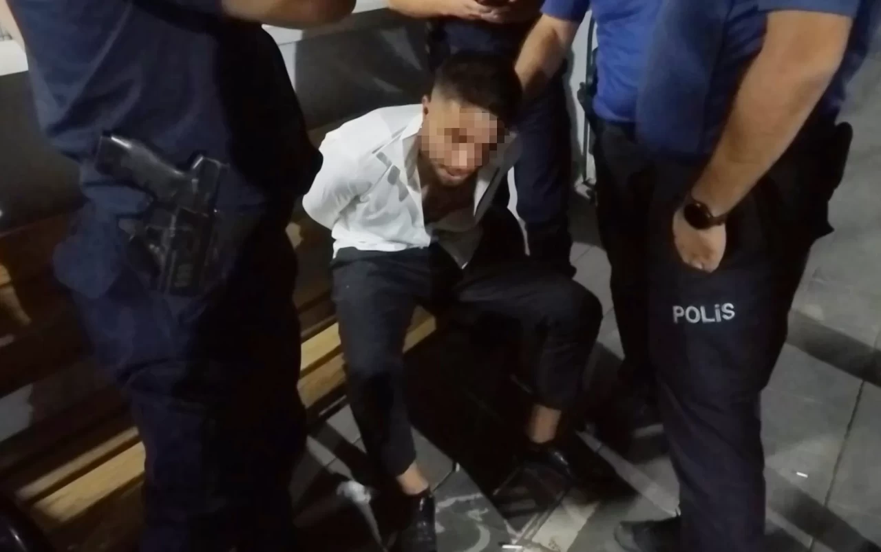 Kayınbiraderine kızdı, hastane önünde havaya ateş açtı