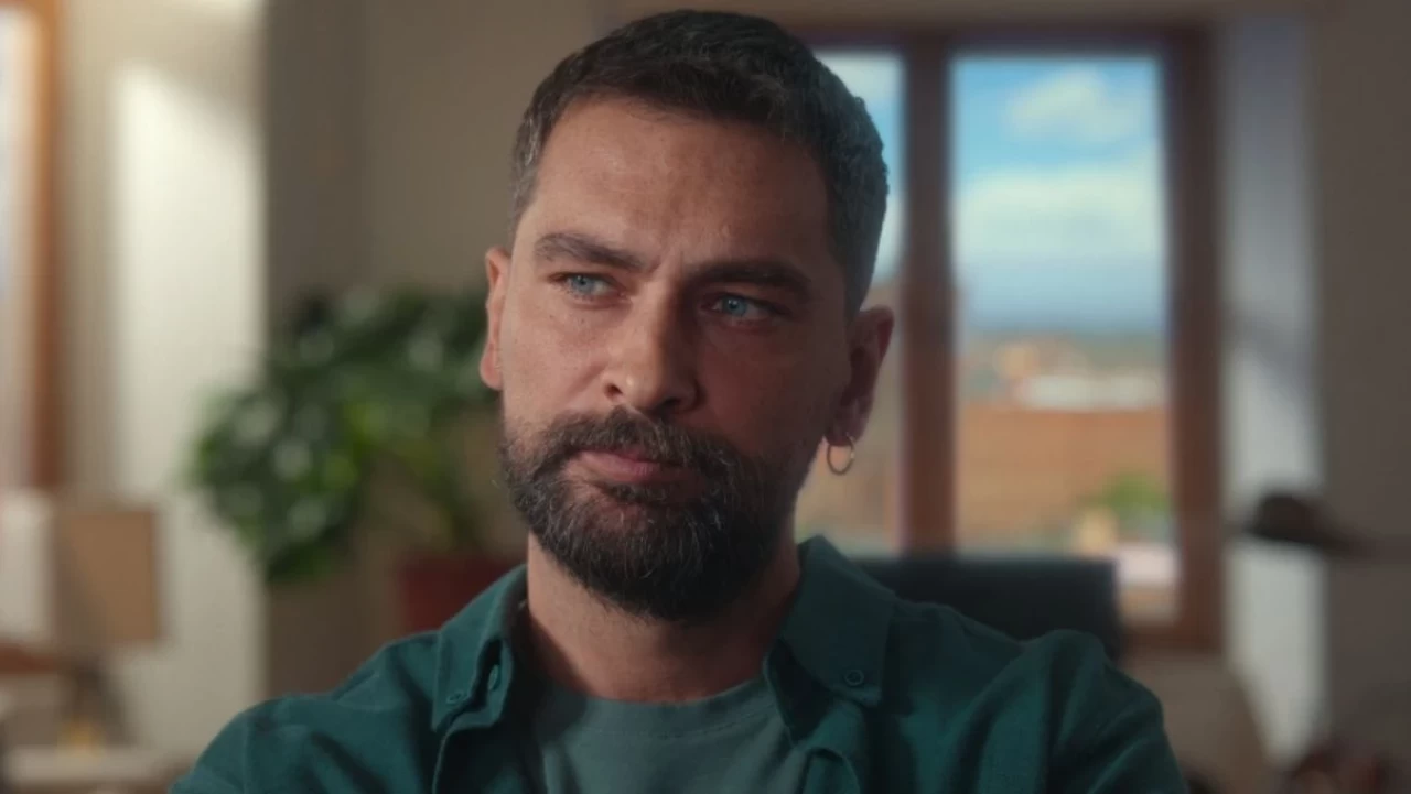 Geleceğe Mektuplar dizisinin büyük Mert’i Onur Tuna kimdir?