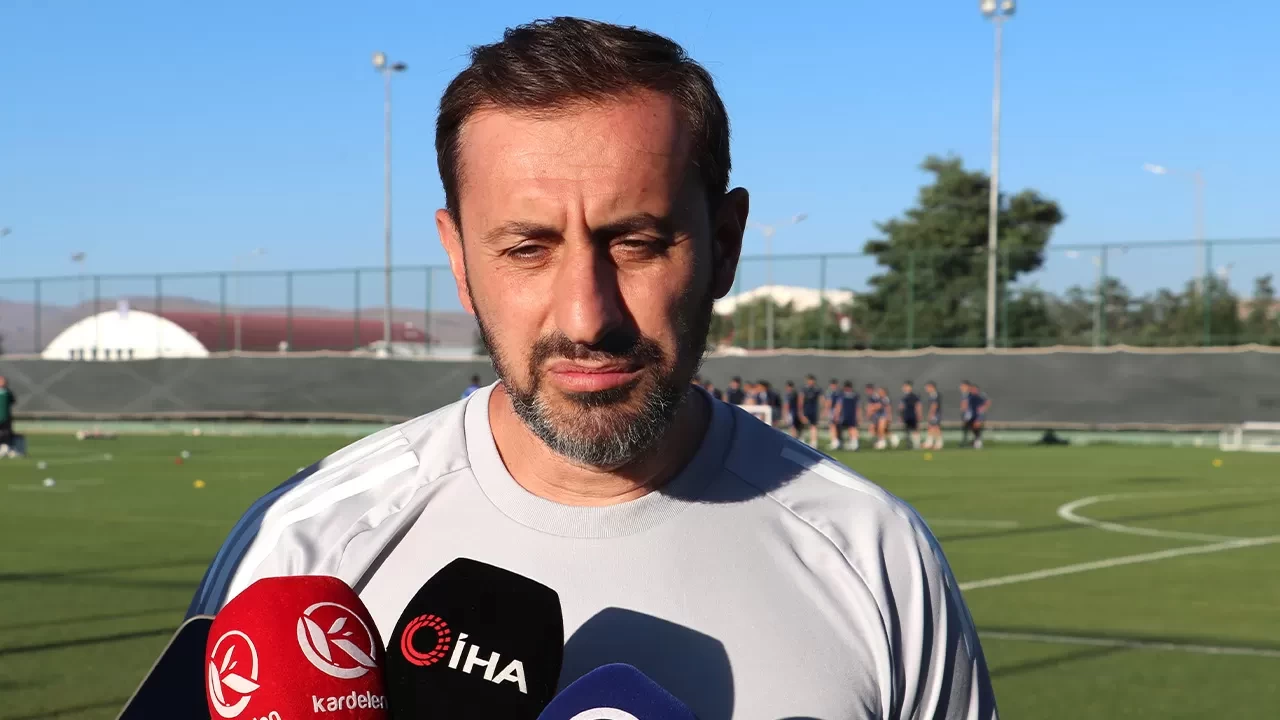 Erzurumspor FK Teknik Direktörü Serkan Özbalta: “Bizler için her maç 3 puan”