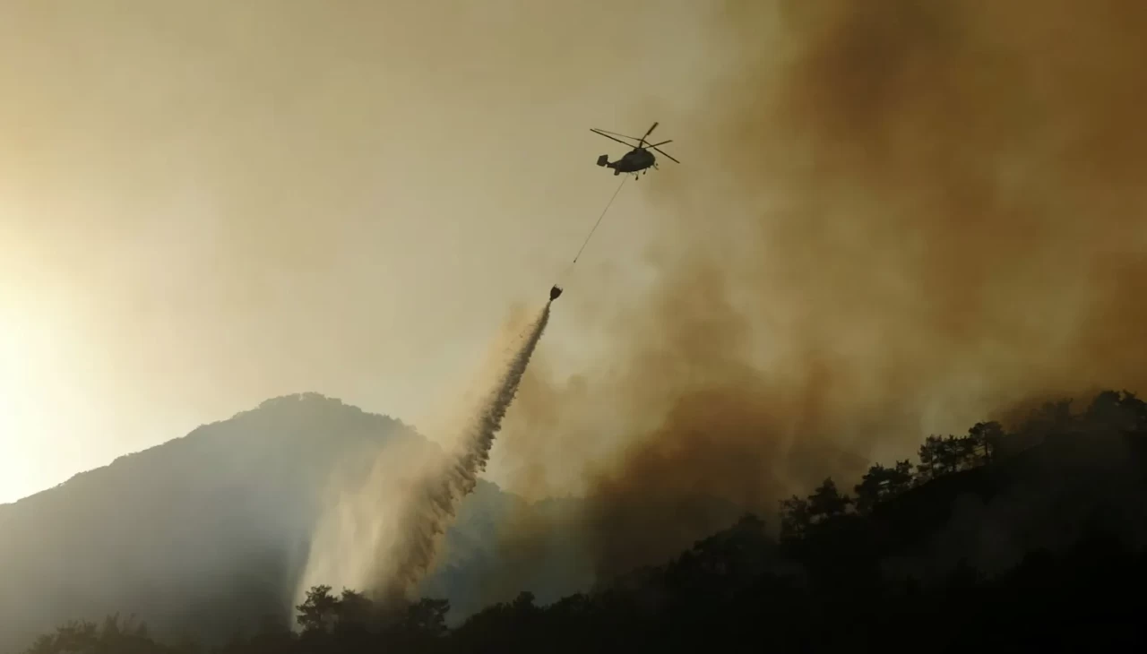 Tehlike büyüyor! Kontrol altına alınmıştı, tekrar alevlendi