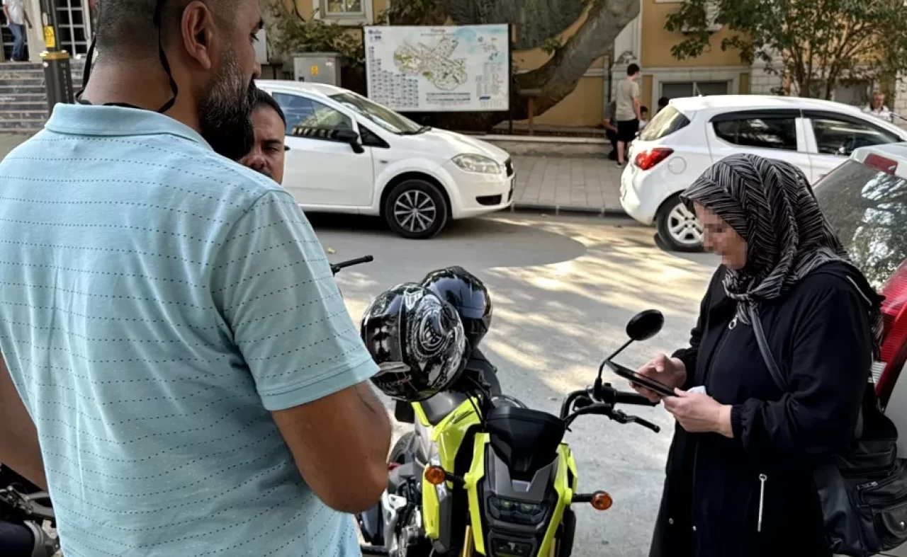 Evdeki altınlarını bozduran kadın 390 bin lirayı telefon dolandırıcılarına kaptırdı