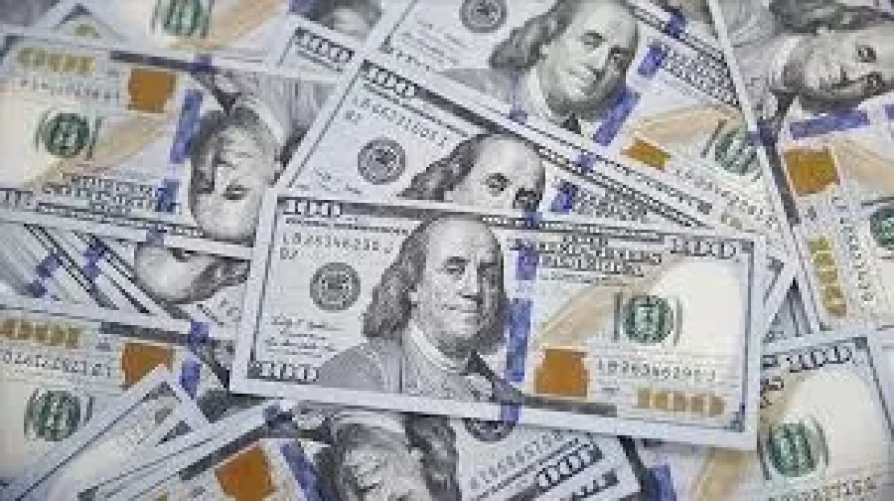 Dolar haftaya sakin başladı! Gözler Trump–Zelenskiy görüşmesi ve Fed’de...