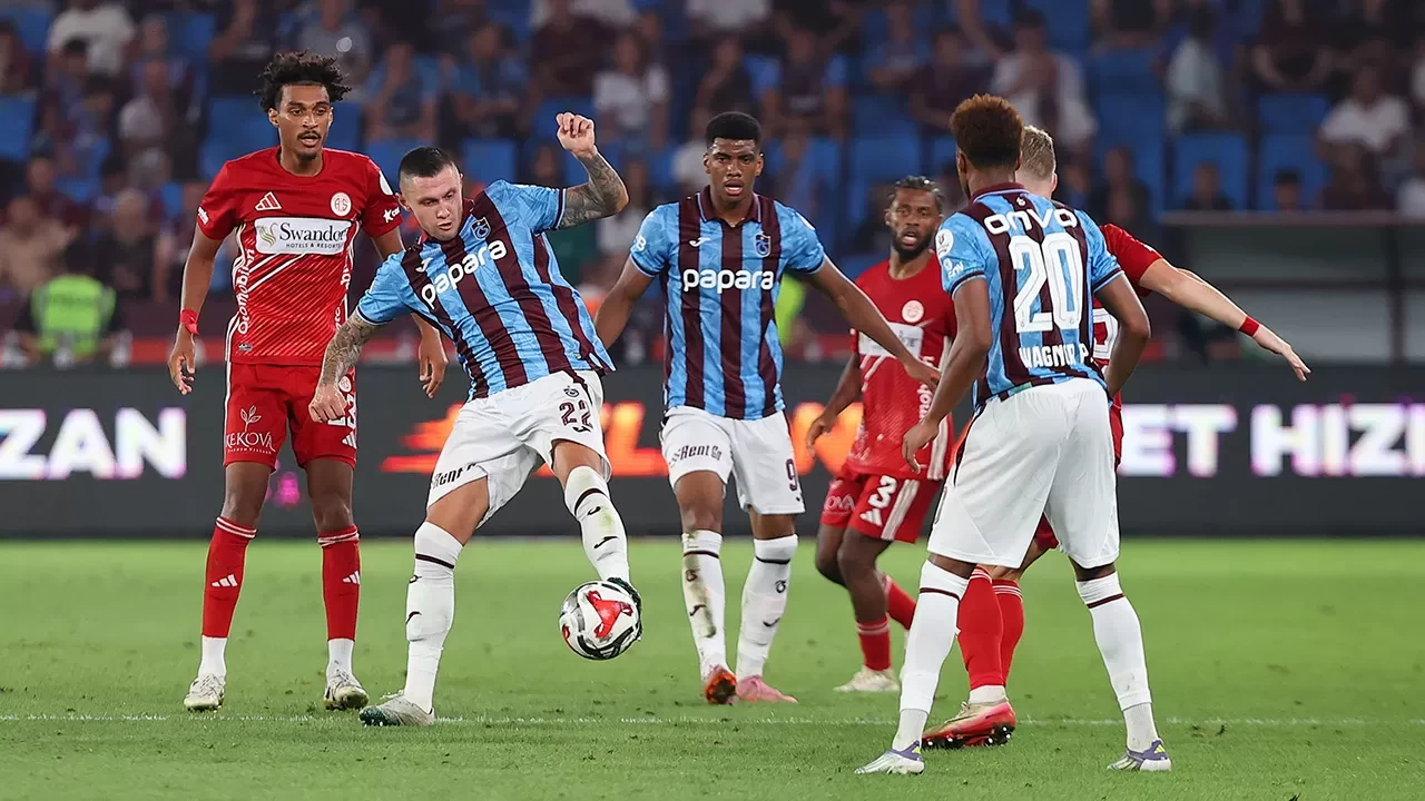 Trabzonspor-Antalyaspor maçından öne çıkanlar