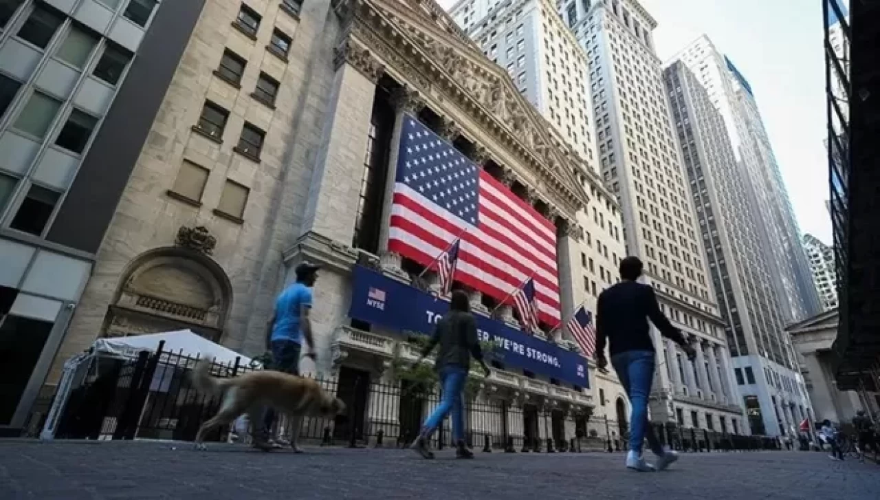 ABD ekonomisi yüzde 3,3 büyüdü! Son 2,5 yılın en güçlü büyüme oranı açıklandı