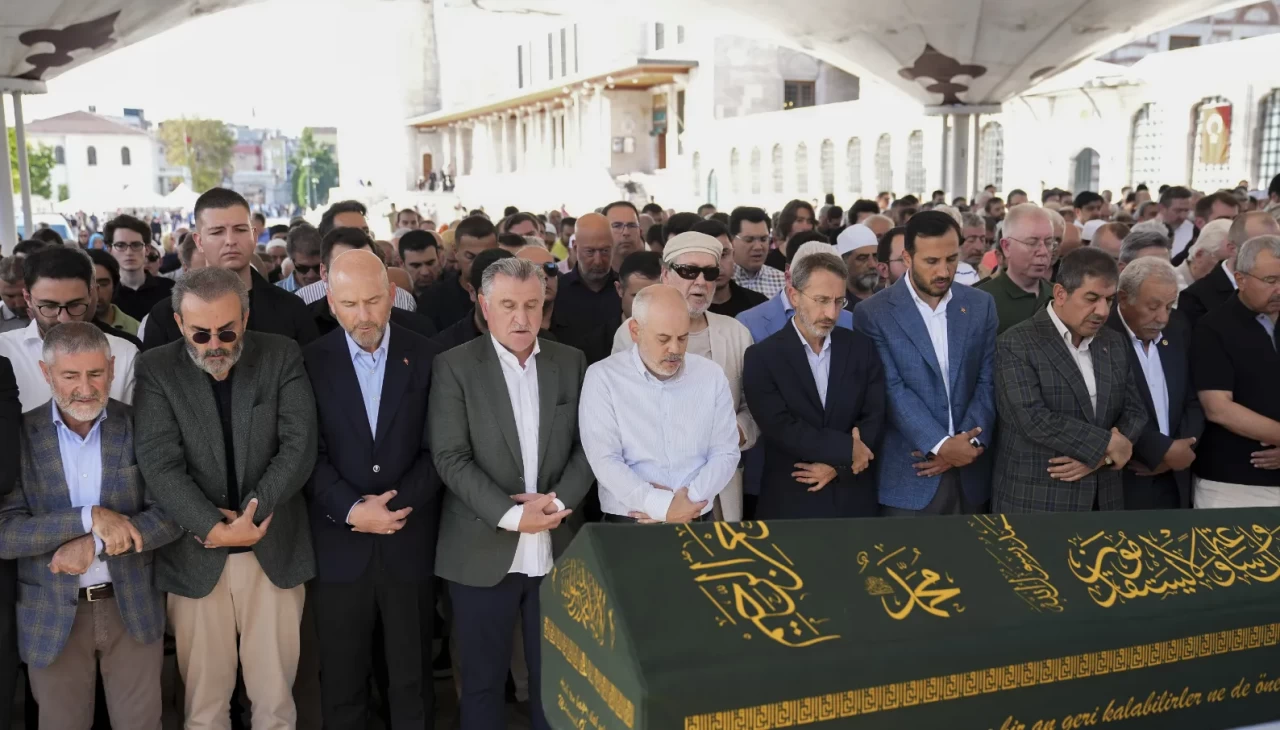 Cumhurbaşkanı Başdanışmanı Kılıç'ın kayınpederi son yolculuğuna uğurlandı