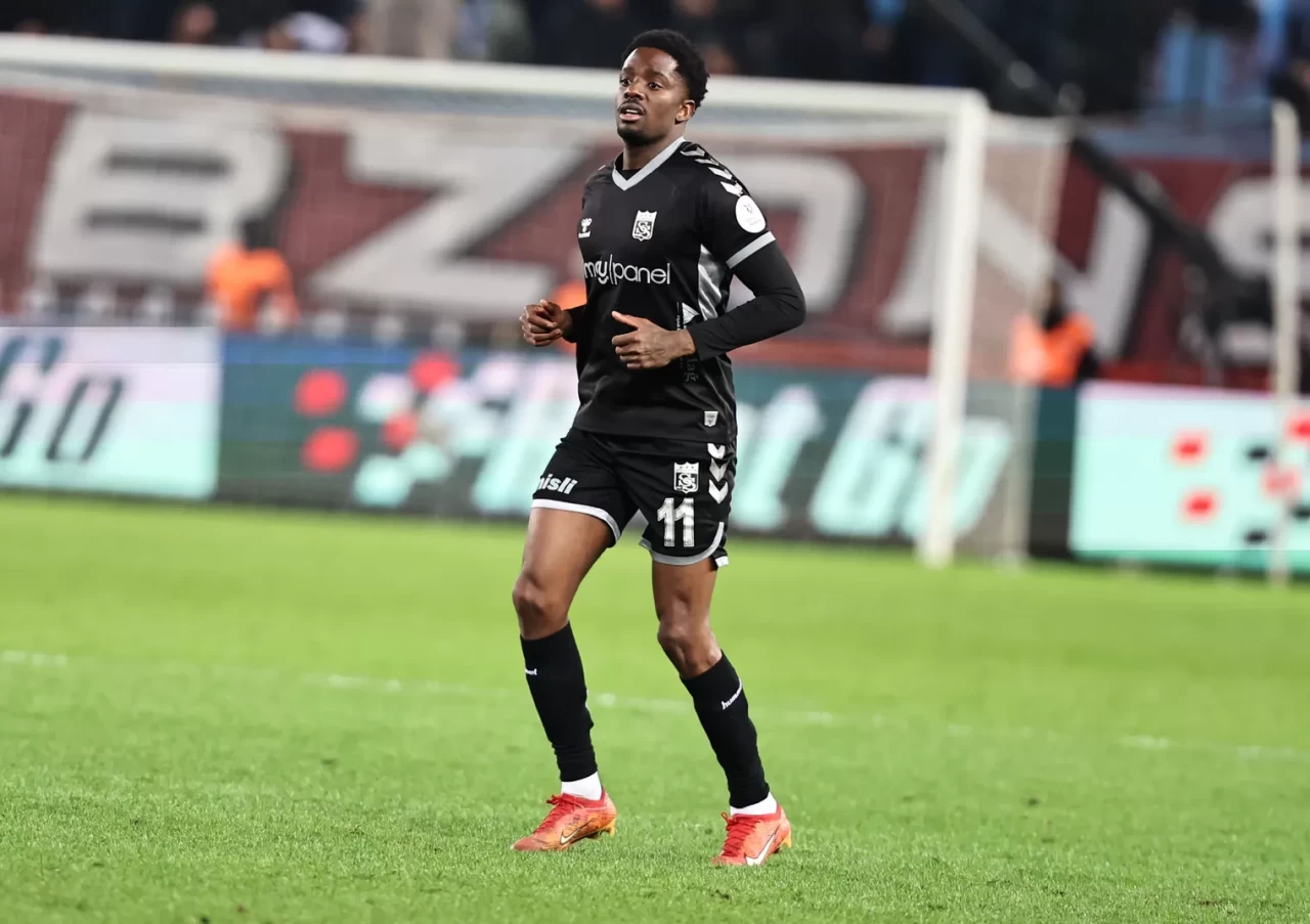 Sivasspor, Queensy Menig ile sözleşmeyi feshetti! Yeni hedef ne olacak?