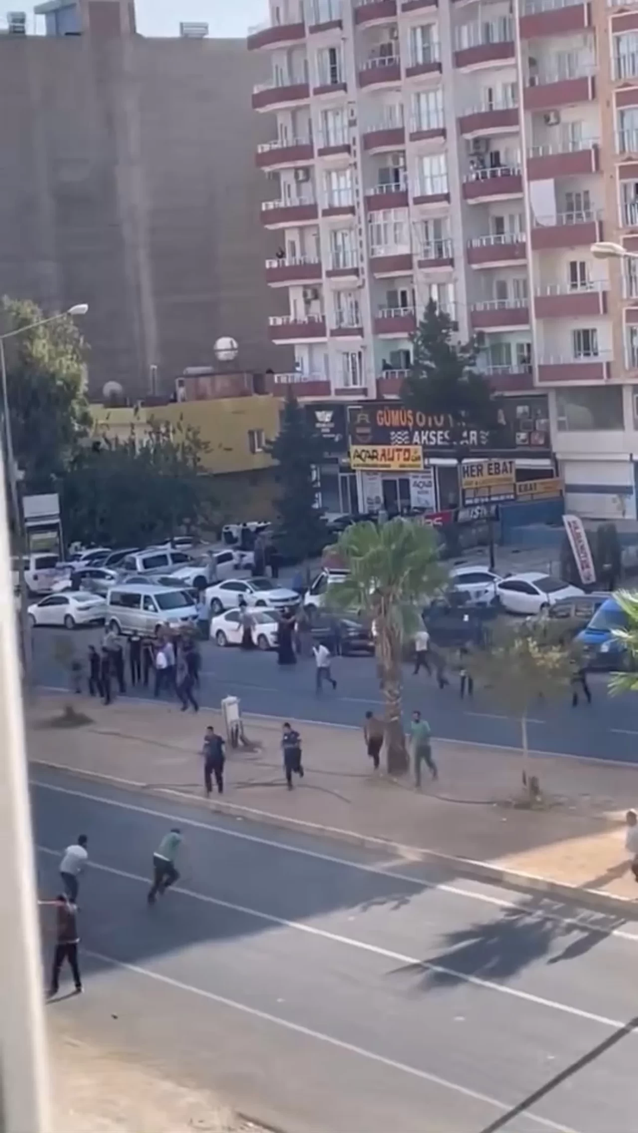 Mardin'de taşlı sopalı kavga: 4 yaralı