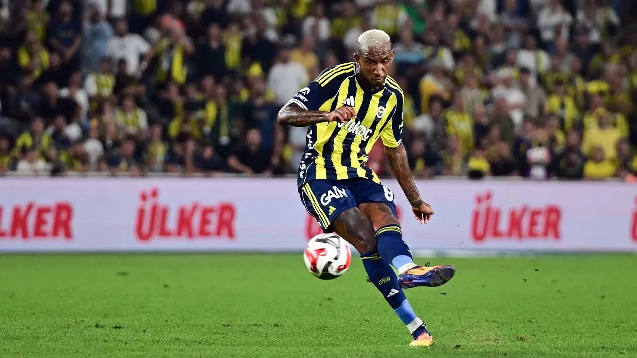 Fenerbahçe’de Anderson Talisca ilk 11’de başladı, golünü attı