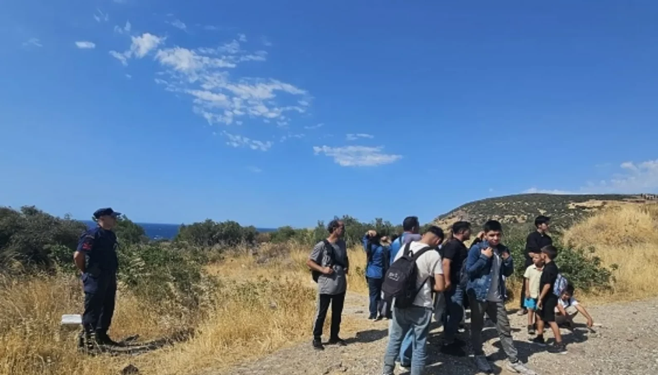 Çanakkale'de 19 düzensiz göçmen yakalandı