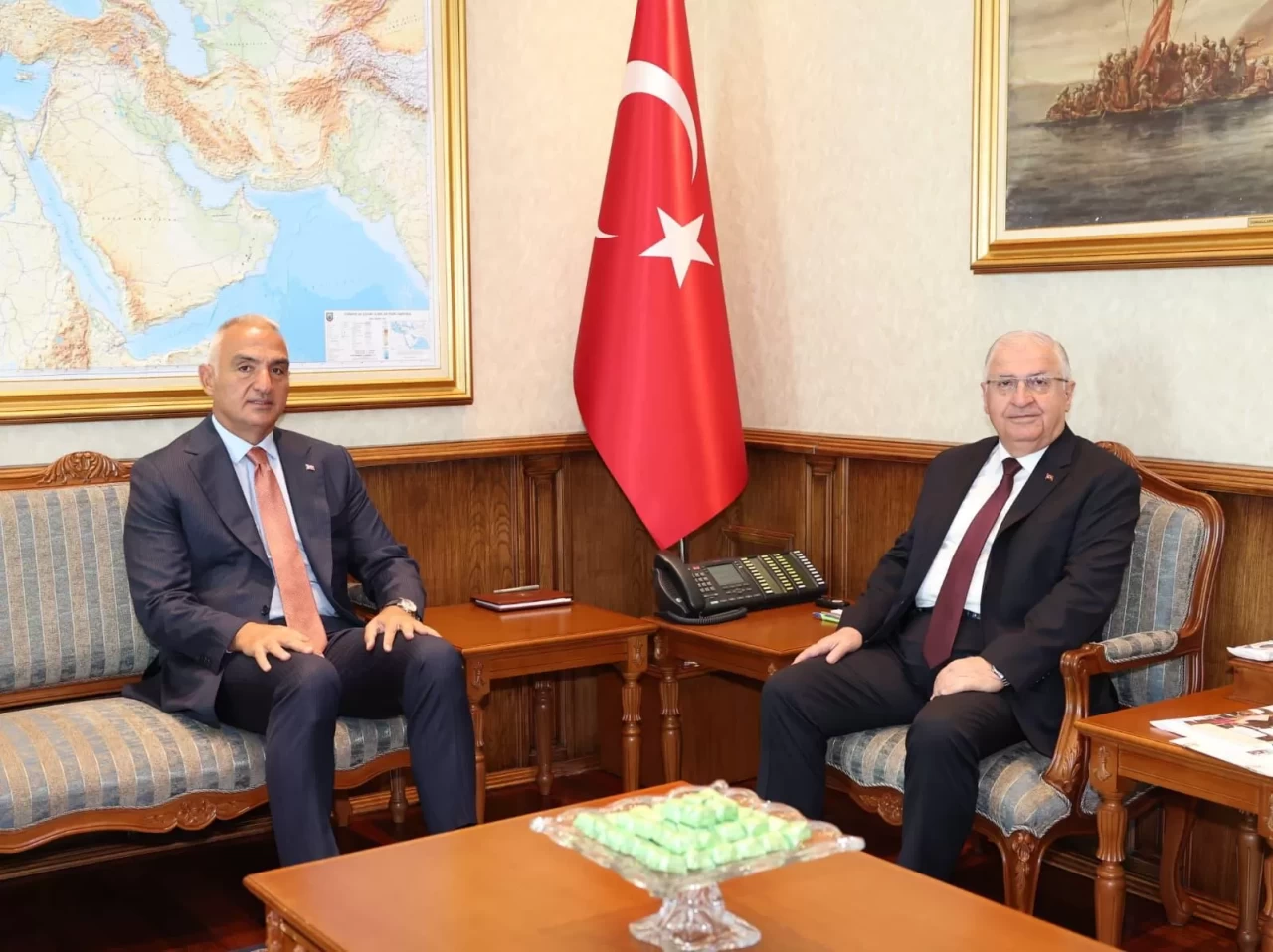 Bakan Güler ile Bakan Ersoy bir araya geldi