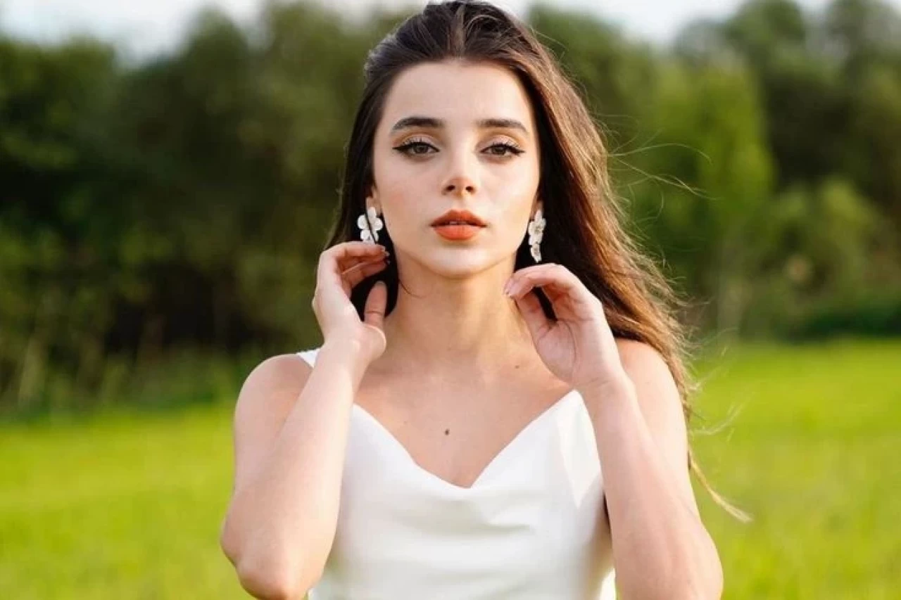 Sosyal medya fenomeni Yeliz Korkmaz kimdir? - Türkgün - Türkçe Düşün | Son  Dakika Haberleri, Güncel Haberler