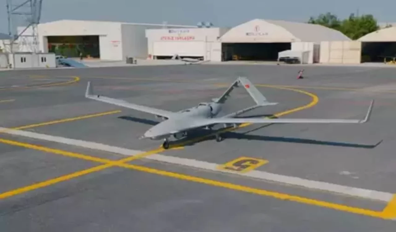 Yapay zeka destekli Bayraktar TB2T-AI SİHA'dan rekor uçuşu