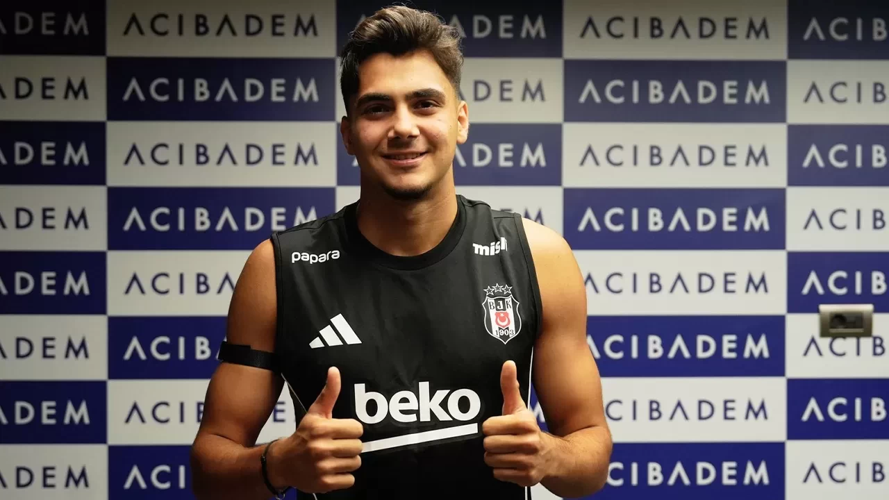 Beşiktaş’ta Mustafa Hekimoğlu 3 dakika sahada kalabildi