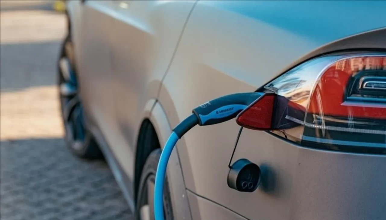 Avrupa'da ilk altı ayda 1 milyon elektrikli otomobil satıldı