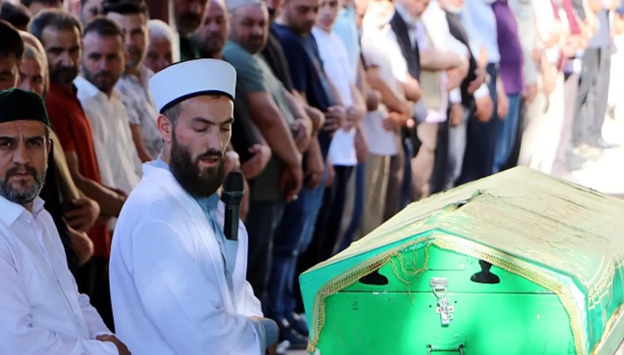 Trabzon'da gelin alma sırasında silahla ateş açılması sonucu ölen kişi defnedildi