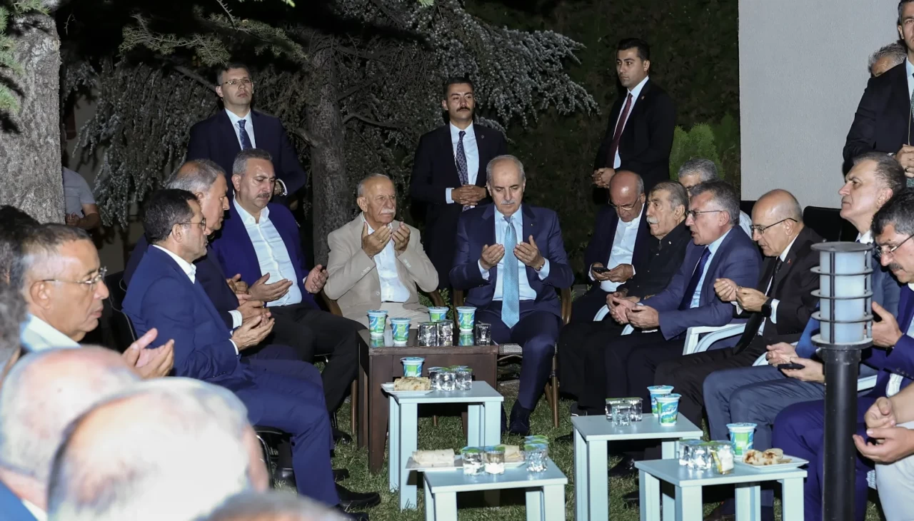 TBMM Başkanı Numan Kurtulmuş’tan Bakan Şimşek’e taziye ziyareti