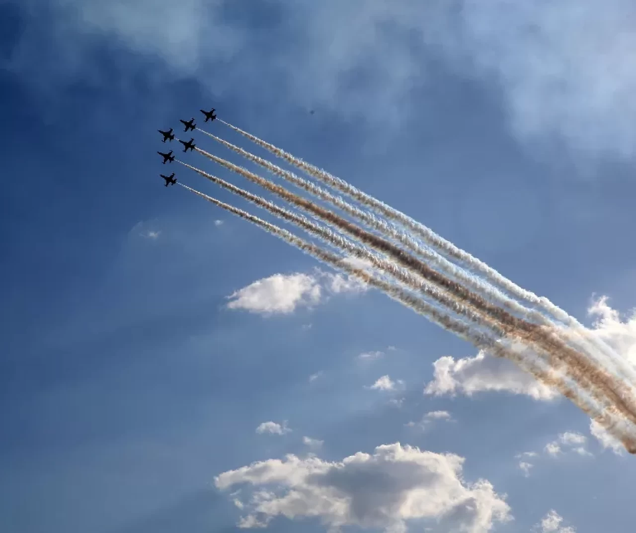 Türk Yıldızları, Malazgirt Zaferi'nin 954. yıl dönümü etkinliklerine renk kattı