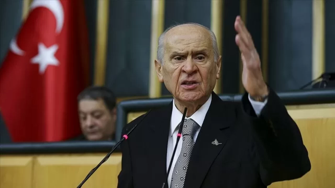 Bahçeli’den Özel’e sert tepki! “Hezeyanname nutku, yolsuzluk çarkını gizleyemez”