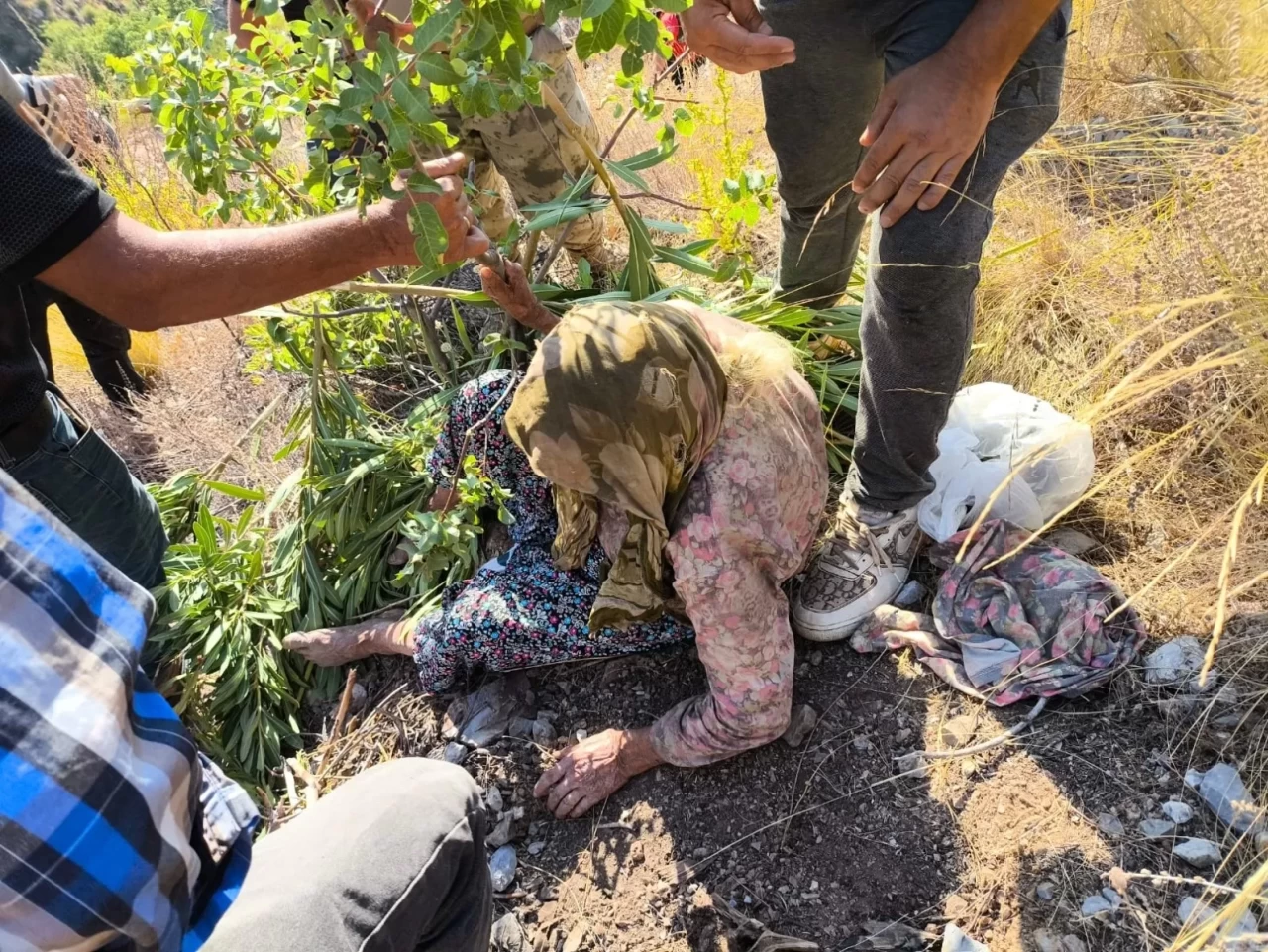 Alzheimer hastası kayıp yaşlı kadından sevindiren haber!