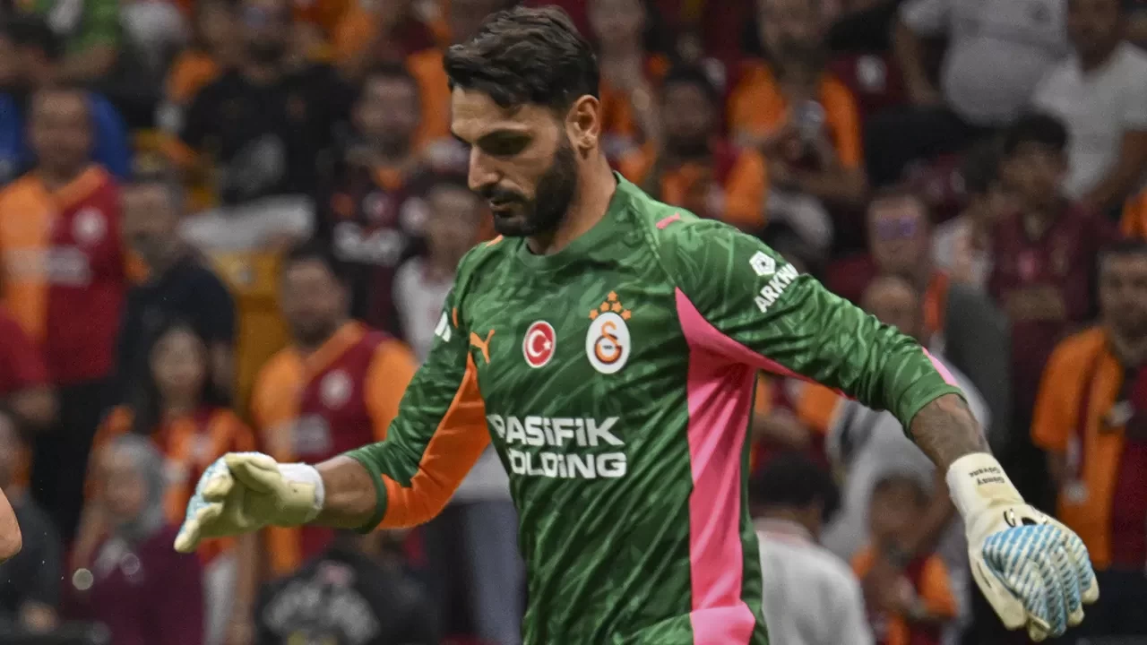 Galatasaray kalecisi Günay Güvenç'ten yeni sezon mesajı