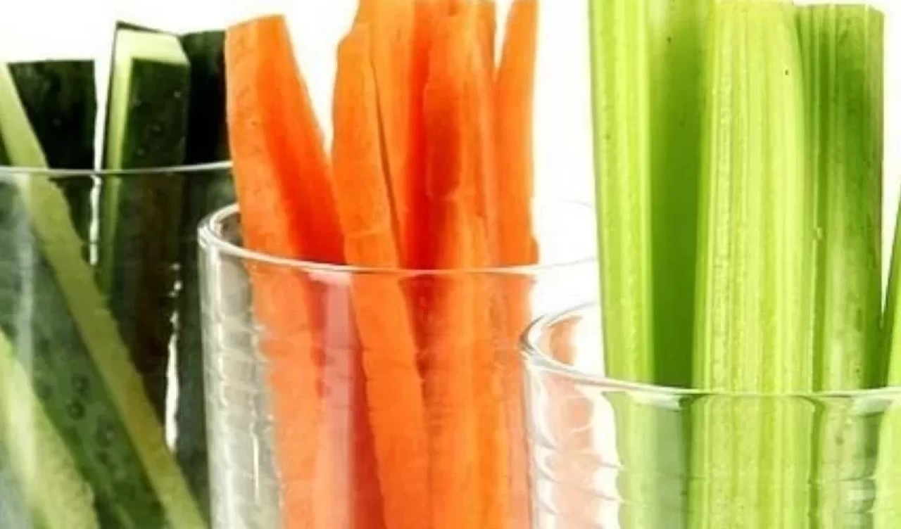 Tok kalmanın sırrı! 100 kaloriden az 15 sağlıklı atıştırmalık