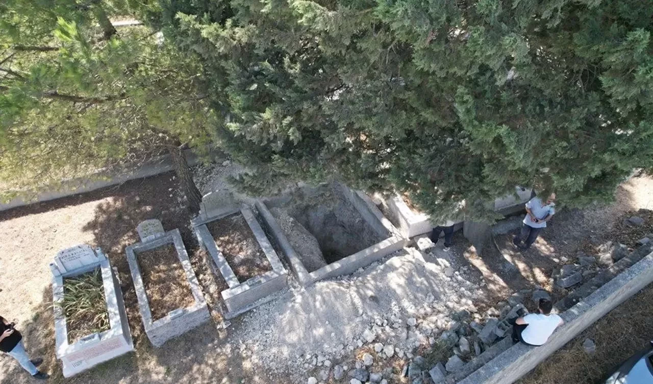 Definecilerden pişkin cevap! "Kemikleri çalmadık"