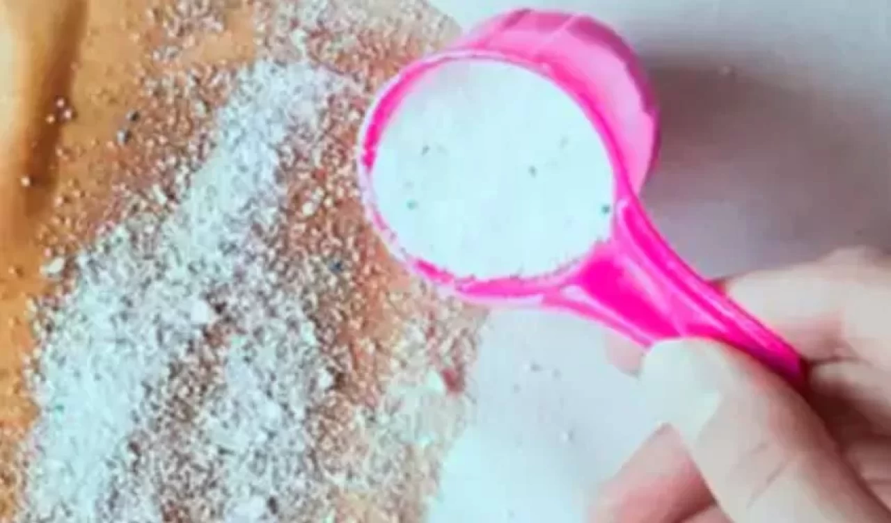 İngiliz karbonatı ile lekeleri çıkarın! İşte pratik ve ekonomik yöntemler