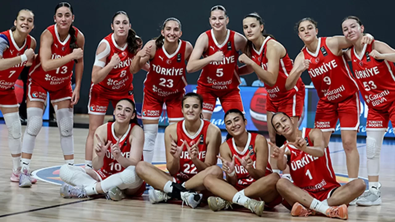 16 Yaş Altı Kız Milli Basketbol Takımı, FIBA U16 Avrupa Şampiyonası’nda İrlanda’yı farklı geçti