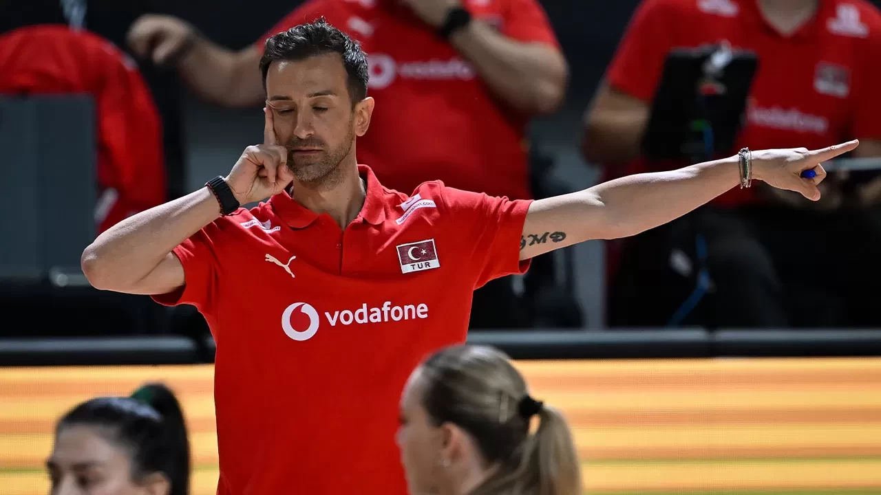 A Milli Kadın Voleybol Takımı Başantrenörü Daniele Santarelli’den Bulgaristan galibiyeti yorumu